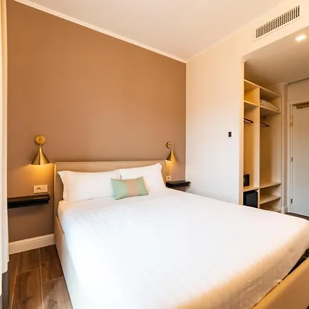 Del Conte 3* Laveno